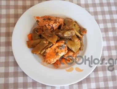 Η συνταγή της ημέρας: Φασολάκια με φιλέτα κοτόπουλο